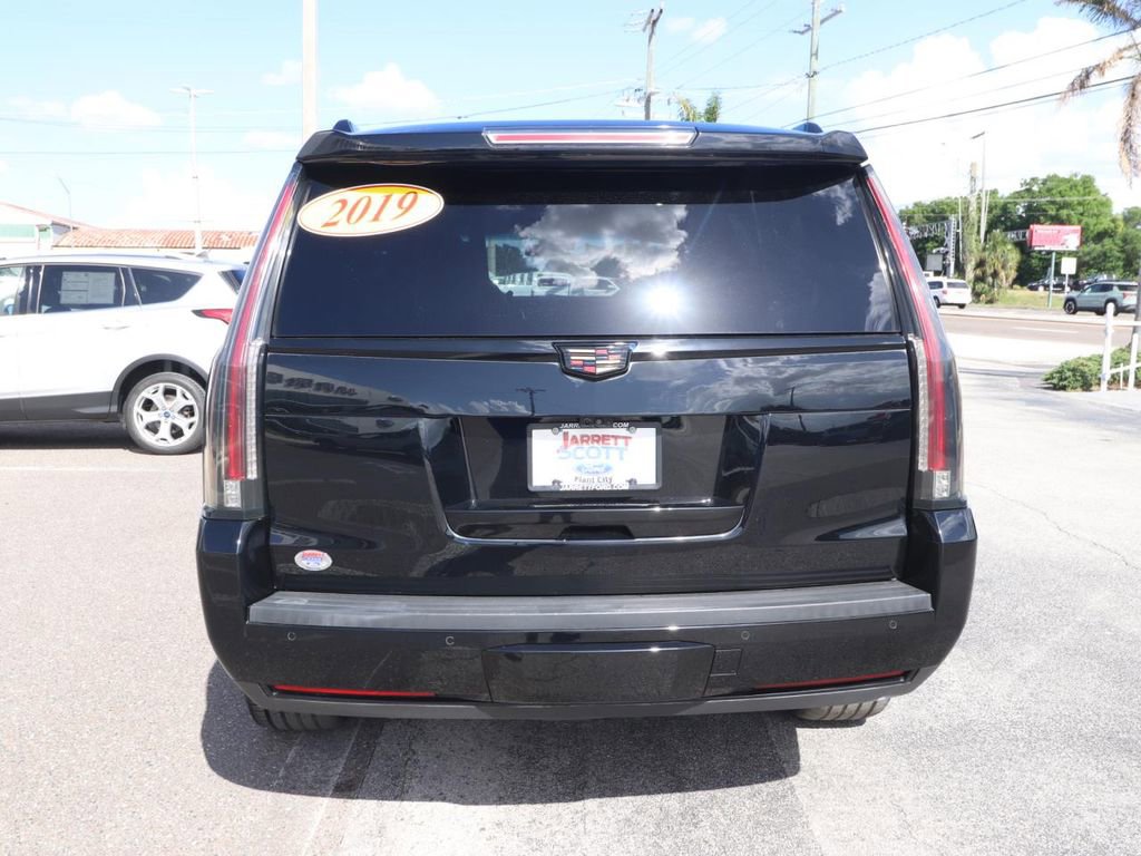 Used 2019 Cadillac Escalade Luxury image 16