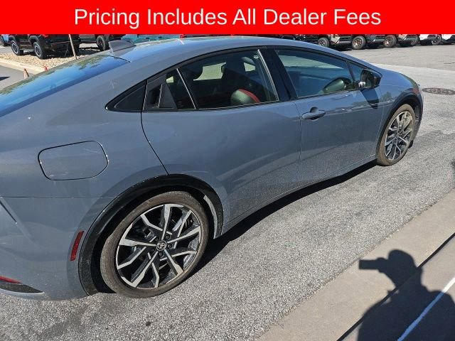 Used 2024 Toyota Prius Prime FWD image 4