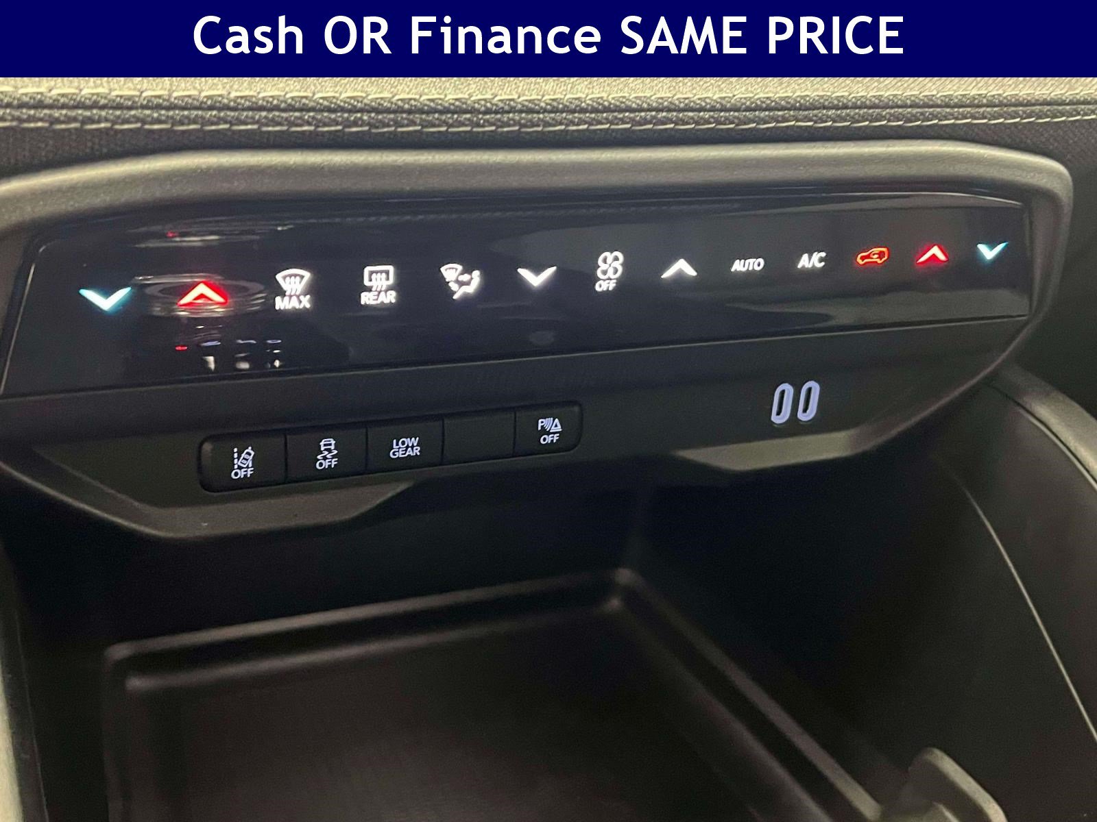 Used 2026 Jeep Cherokee Laredo AWD/4WD image 24