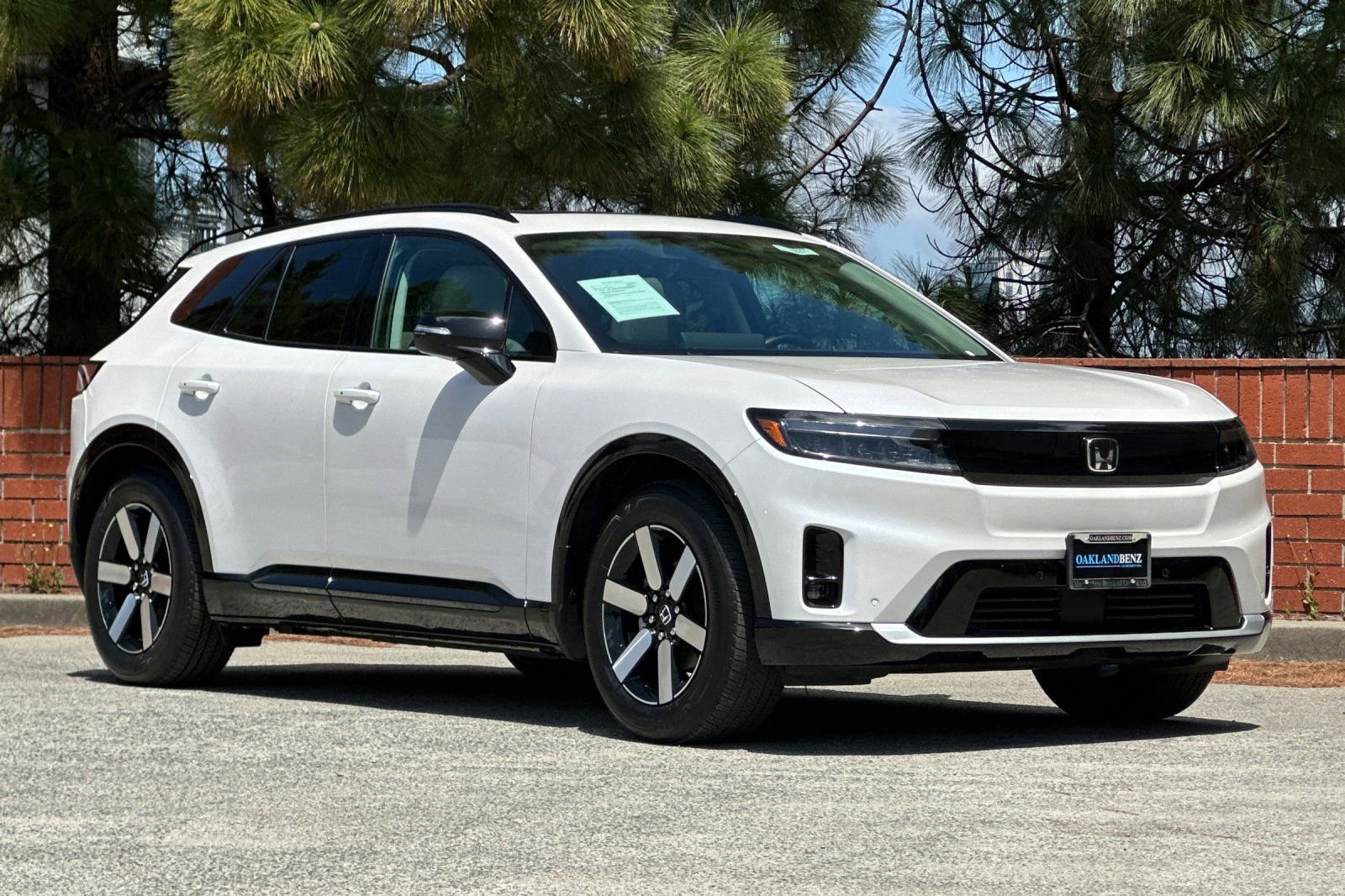 Used 2025 Honda Prologue Touring image 2