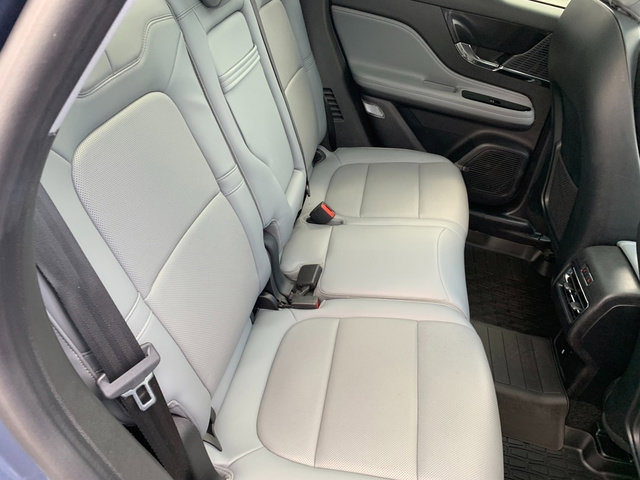 Used 2022 Lincoln Corsair AWD w/ Premium Package image 16