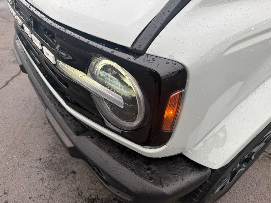 Used 2023 Ford Bronco Outer Banks AWD/4WD image 11