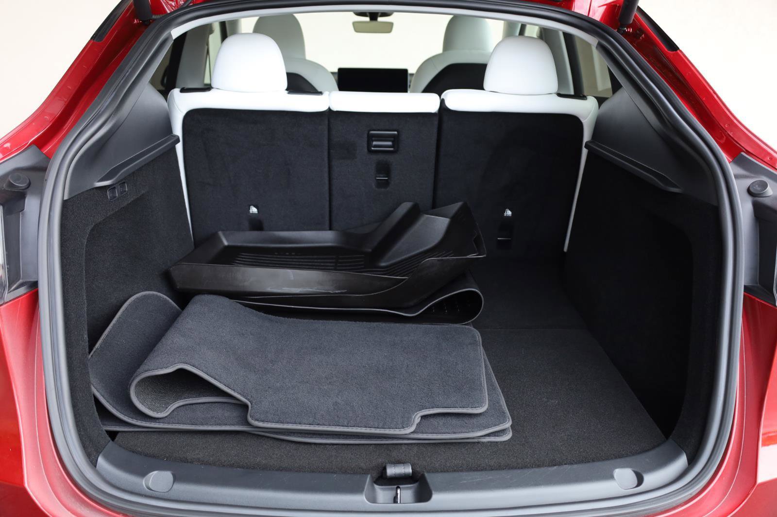 Used 2024 Tesla Model Y Long Range RWD image 11
