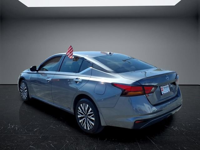 Used 2024 Nissan Altima 2.5 SV AWD/4WD image 4