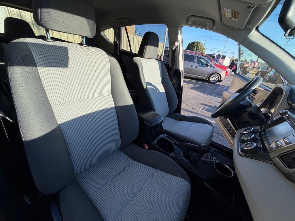 Used 2014 Toyota RAV4 LE FWD image 19