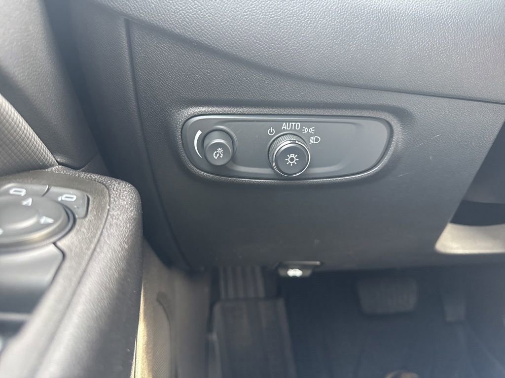 Used 2024 Chevrolet Equinox RS image 21