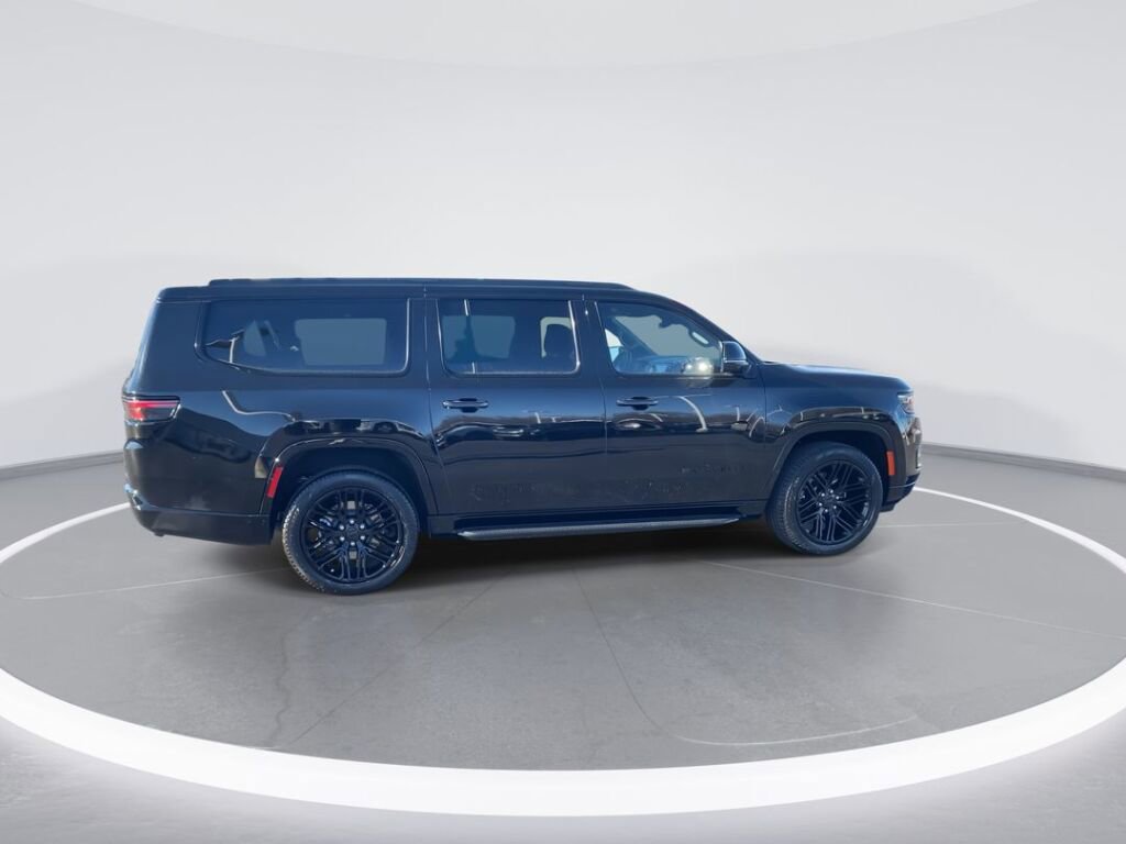 New 2025 Jeep Wagoneer L Series II w/ Convenience Group I image 10