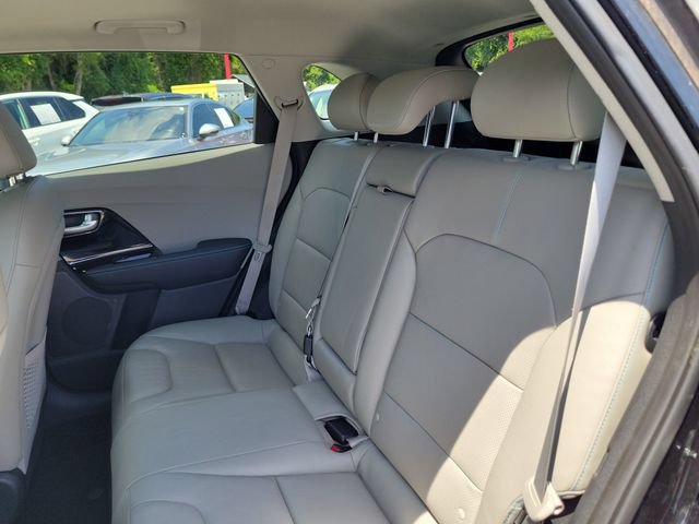 Used 2019 Kia Niro Touring FWD image 11