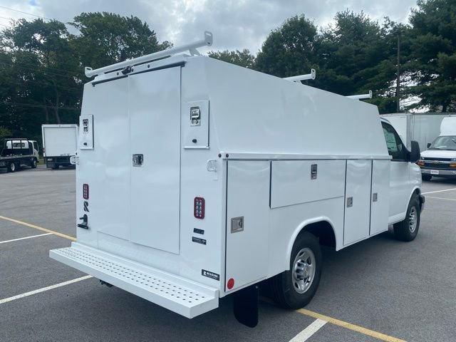 New 2025 Chevrolet Express 3500 w/ Power Convenience Package RWD image 11