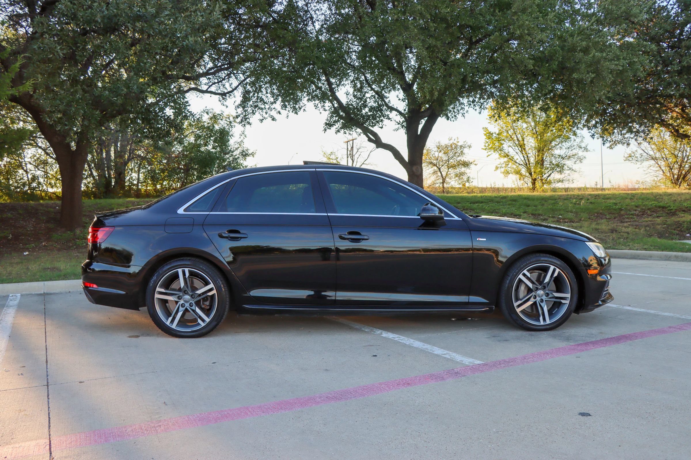 Used 2018 Audi A4 2.0T Premium Plus w/ Premium Plus Package AWD/4WD image 8