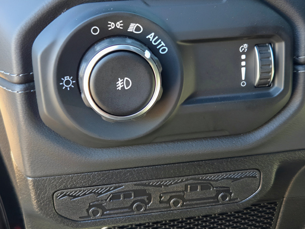New 2027 Jeep Wrangler Unlimited Rubicon AWD/4WD image 36