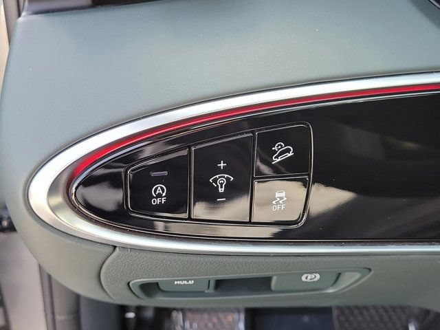 Used 2022 Genesis GV70 2.5T w/ Advanced Package AWD/4WD image 25