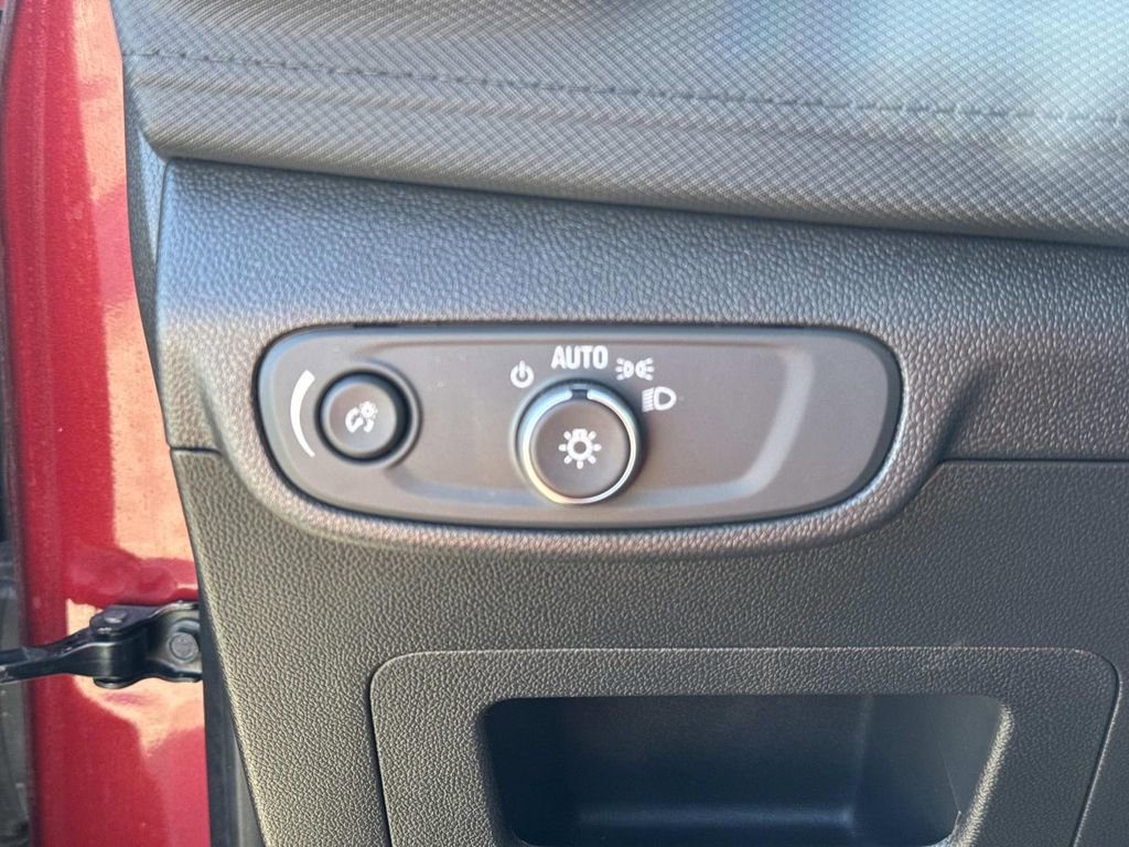 Used 2025 Chevrolet TrailBlazer LT image 20