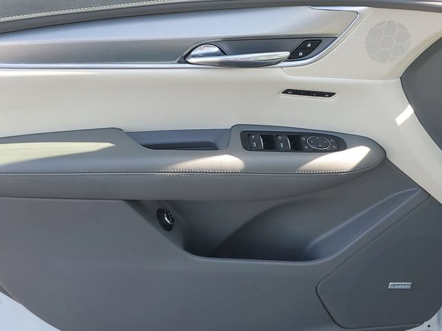 Used 2017 Cadillac XT5 Premium Luxury AWD/4WD image 16