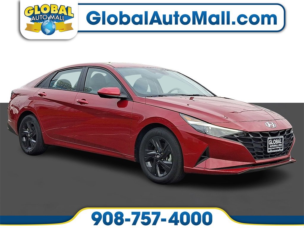 Used 2023 Hyundai Elantra SEL image 1