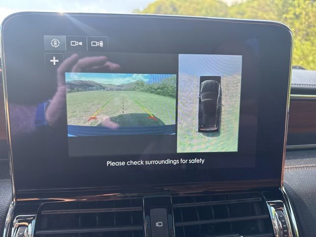 Used 2018 Lincoln Navigator Reserve w/ Technology Package AWD/4WD image 24