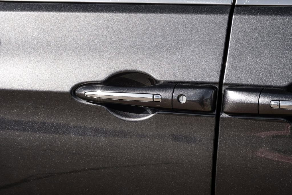 Used 2019 Chrysler Pacifica Limited w/ Advanced Safetytec Group image 46