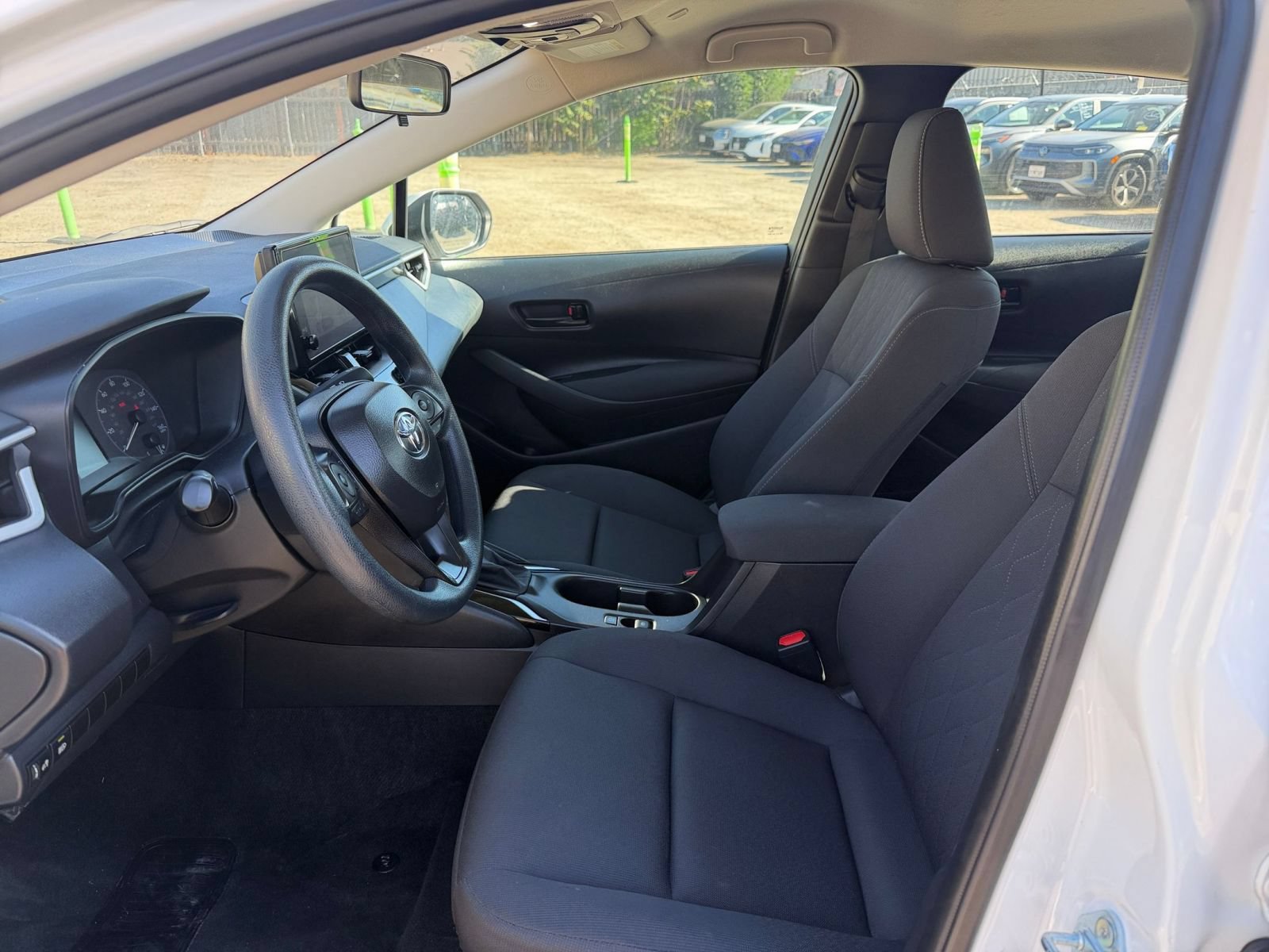 Used 2025 Toyota Corolla LE FWD image 24