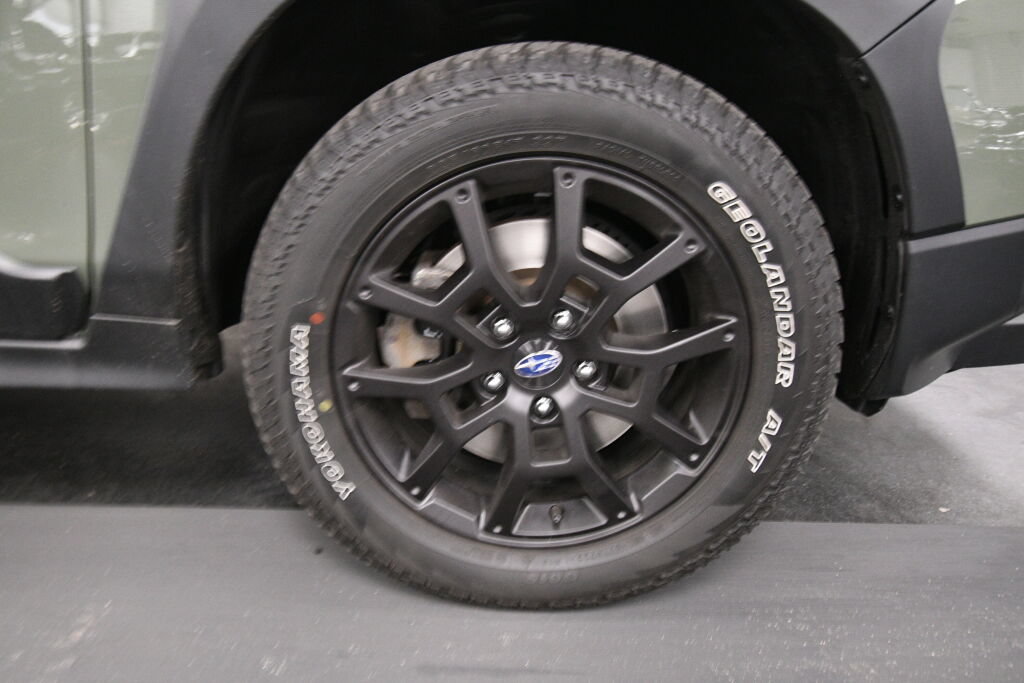 Used 2024 Subaru Crosstrek 2.5i Wilderness AWD/4WD image 31