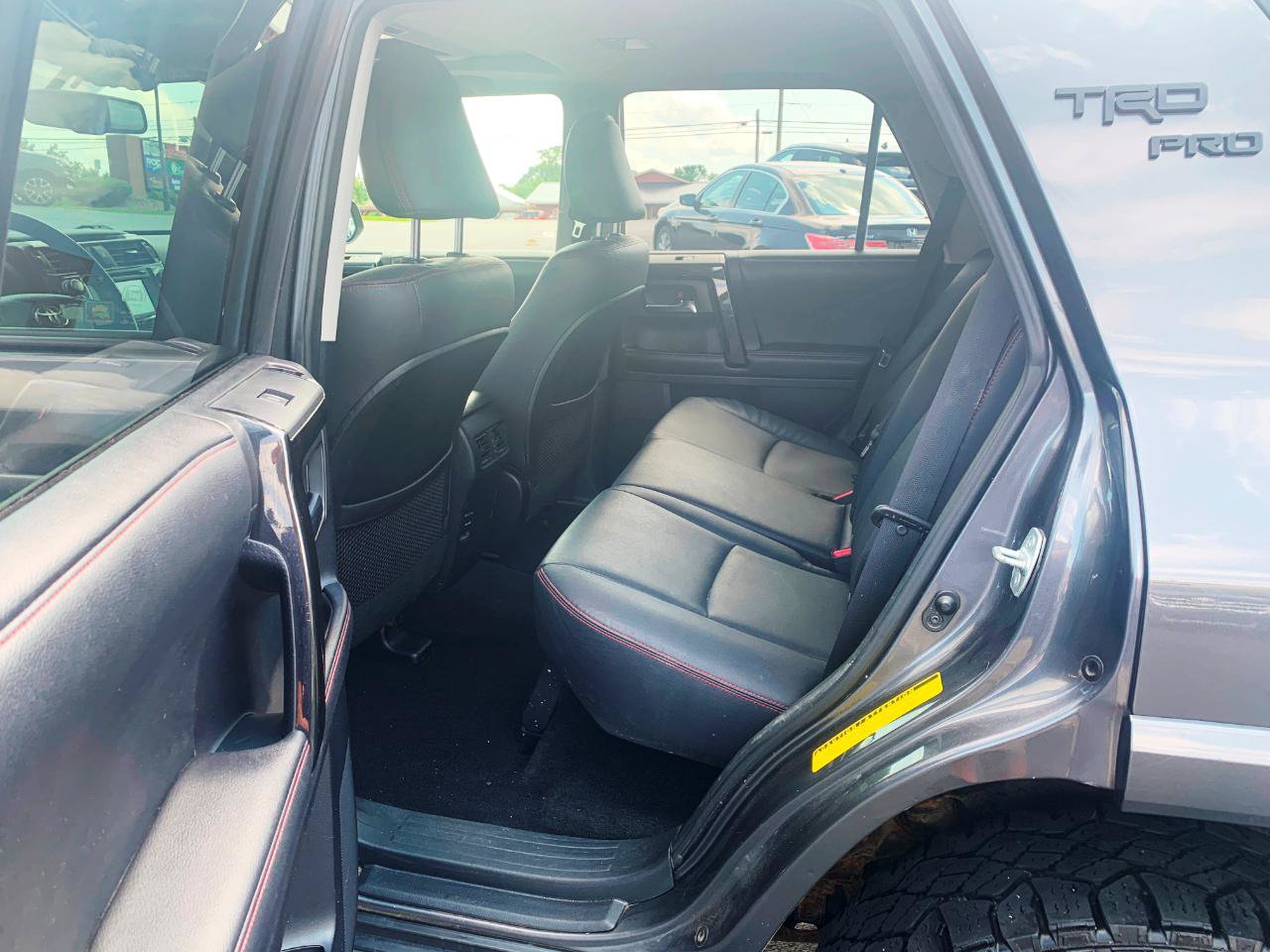 Used 2016 Toyota 4Runner TRD Pro AWD/4WD image 9
