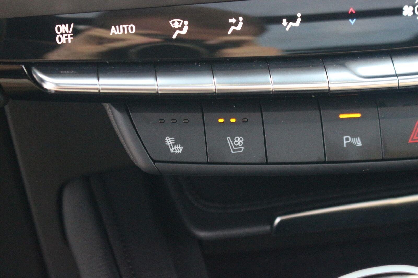 Used 2024 Cadillac XT4 Premium Luxury FWD image 28