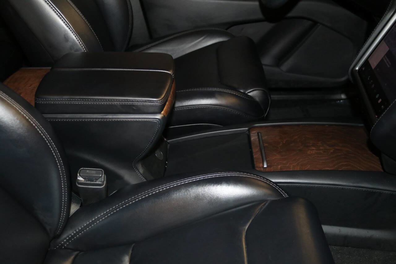 Used 2020 Tesla Model X image 60