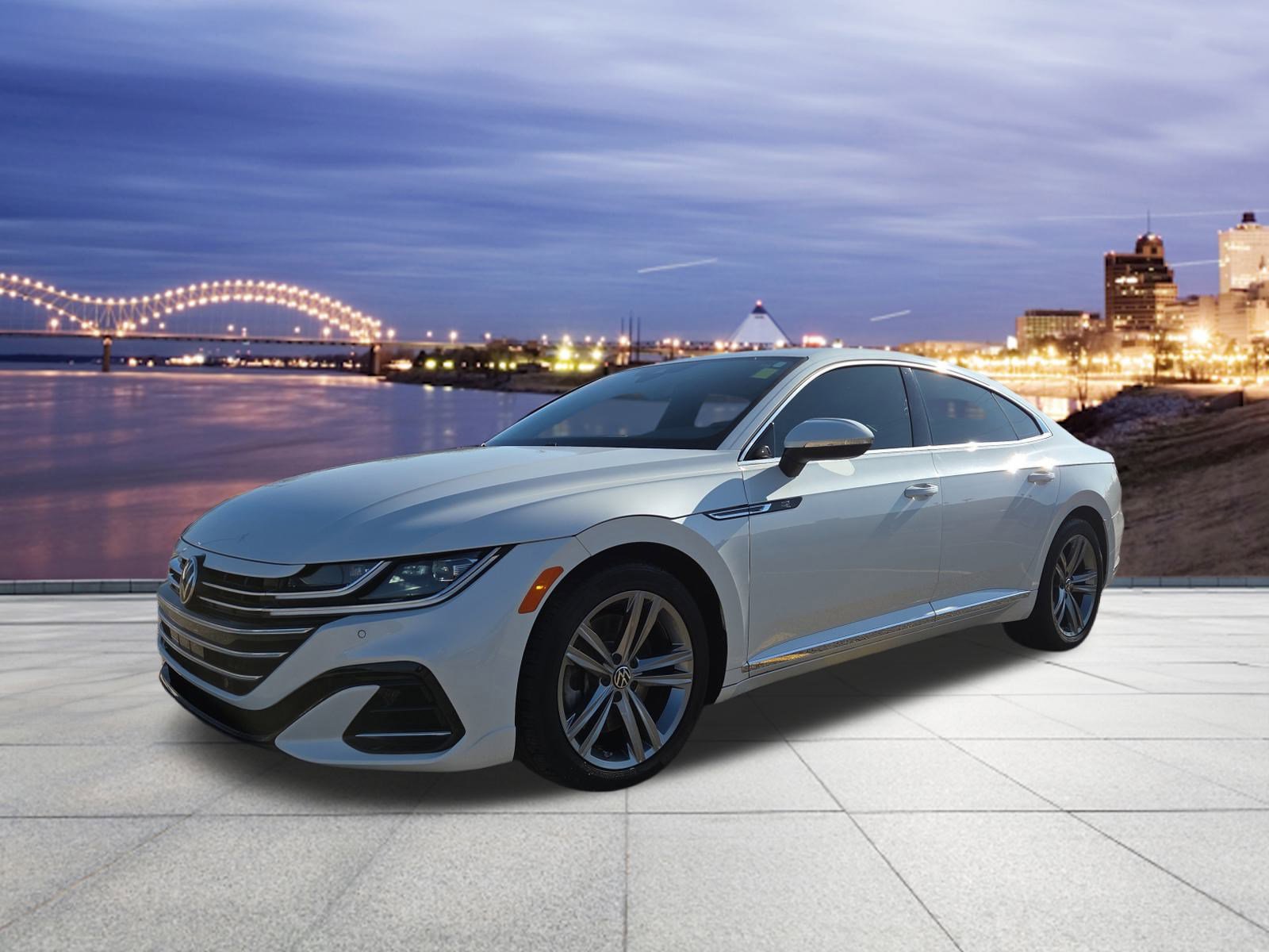 Used 2022 Volkswagen Arteon SE video 1