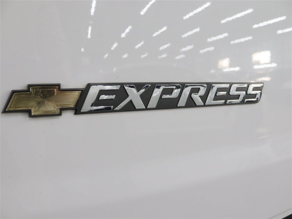 Used 2025 Chevrolet Express 2500 Extended w/ Driver Convenience Package RWD image 11