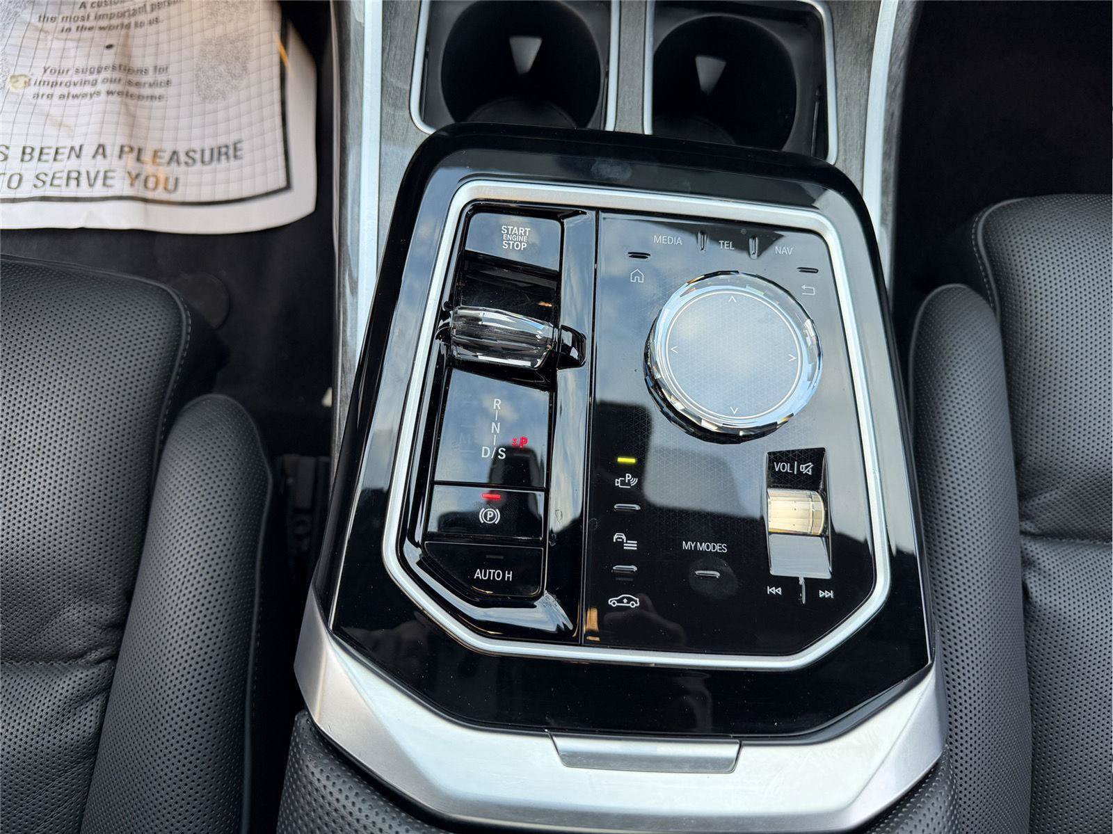 Used 2025 BMW 740i xDrive AWD/4WD image 18