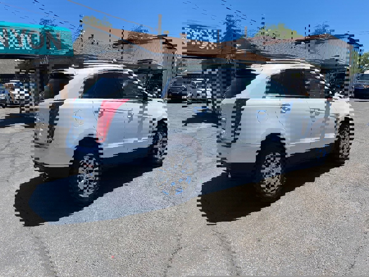 Used 2014 Cadillac SRX Luxury w/ Driver Awareness Package image 4