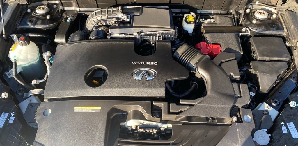 Used 2019 INFINITI QX50 Essential w/ Premium Heat Package image 11