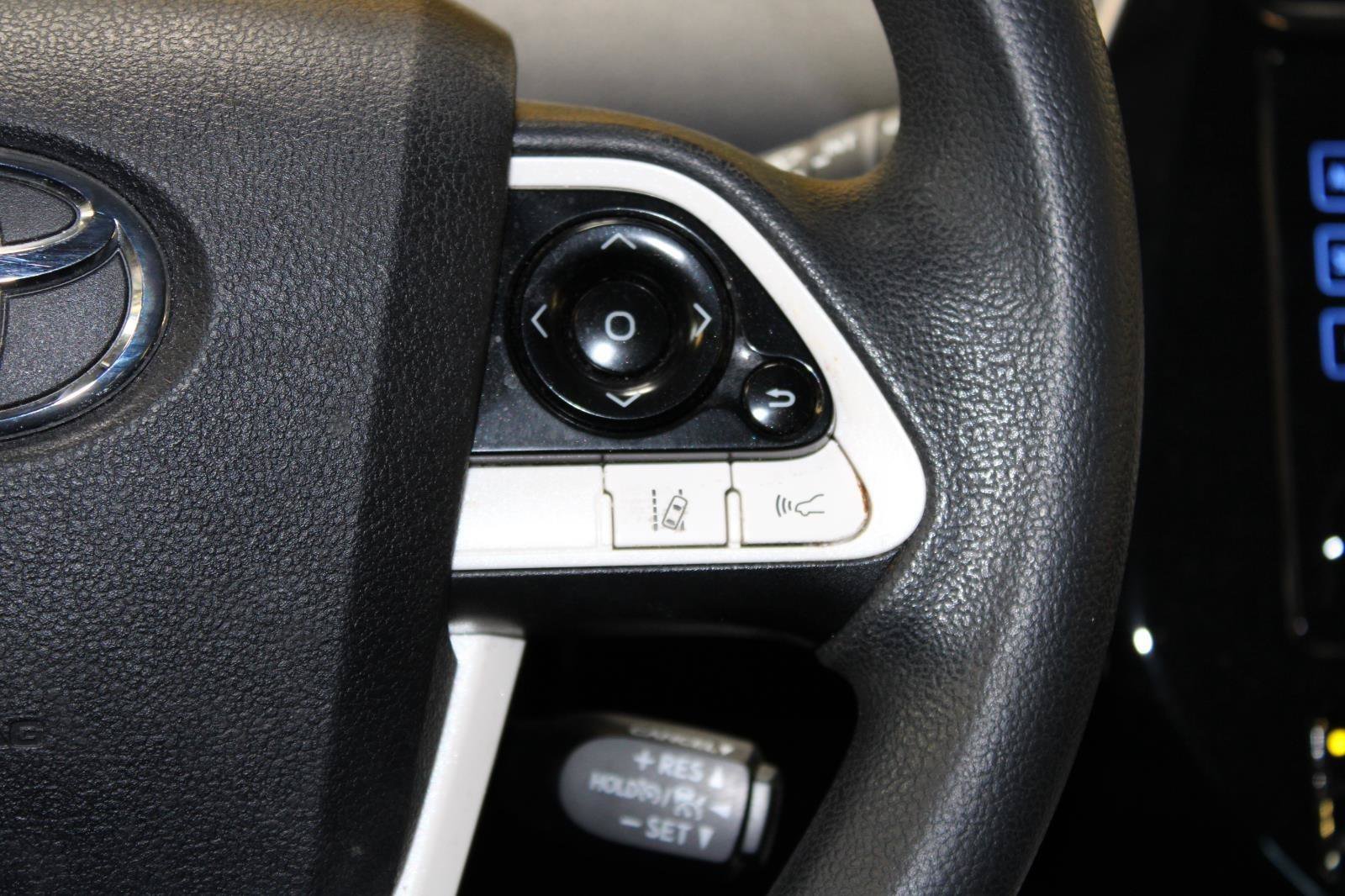 Used 2018 Toyota Prius Two w/ Prius Two Safety Plus Package FWD image 29