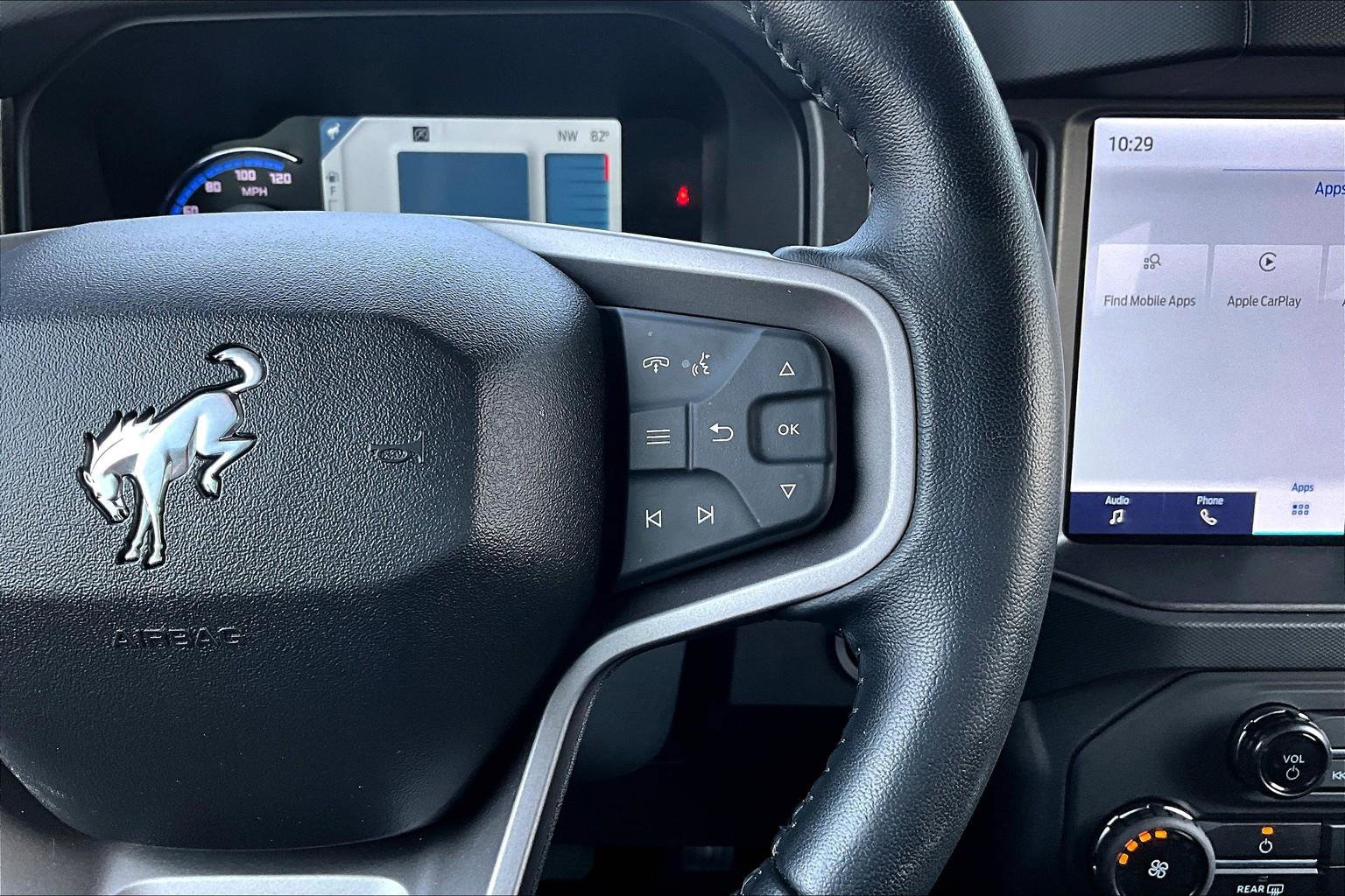 Used 2024 Ford Bronco Badlands image 10