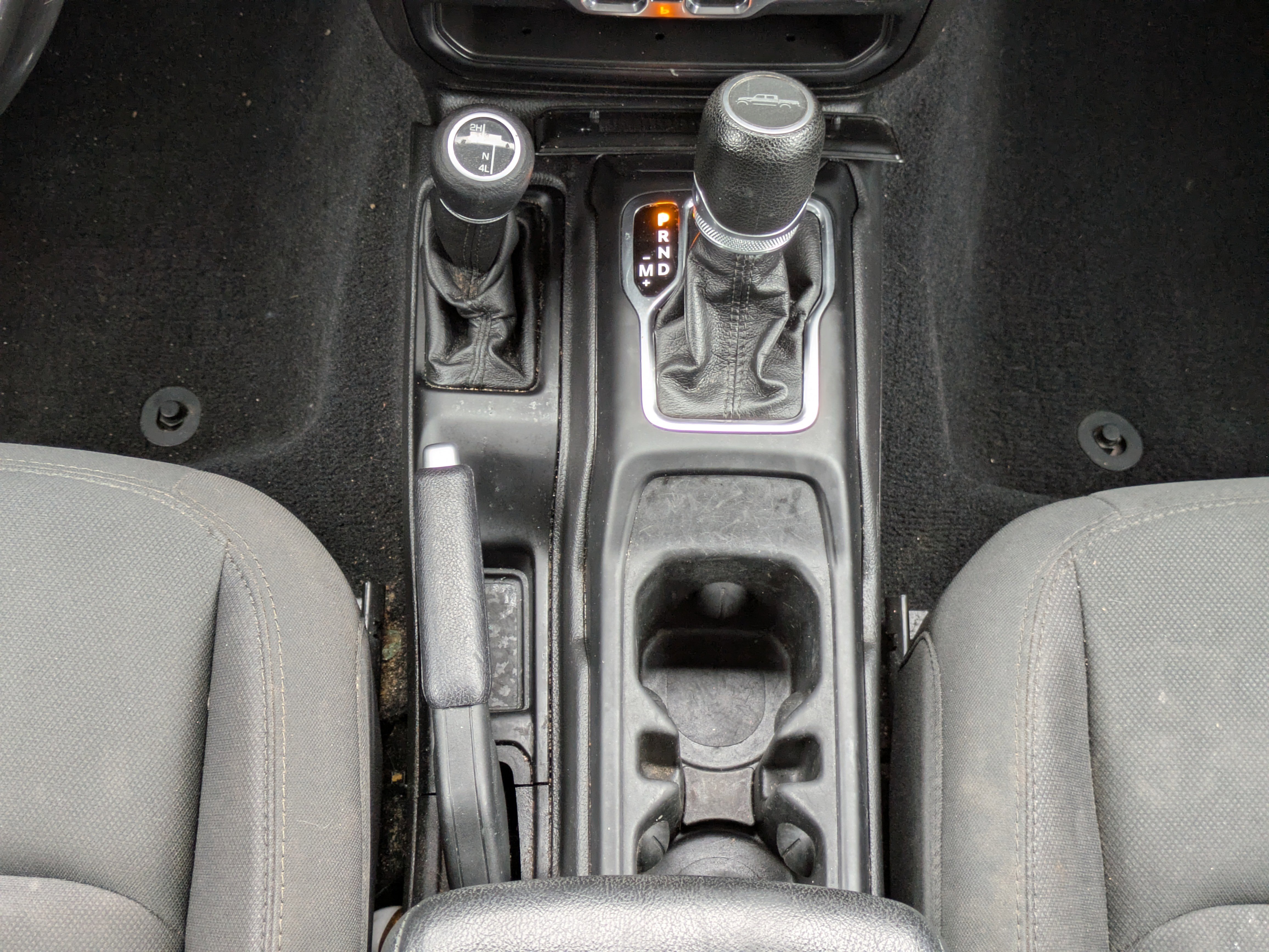 Used 2022 Jeep Gladiator Sport AWD/4WD image 6