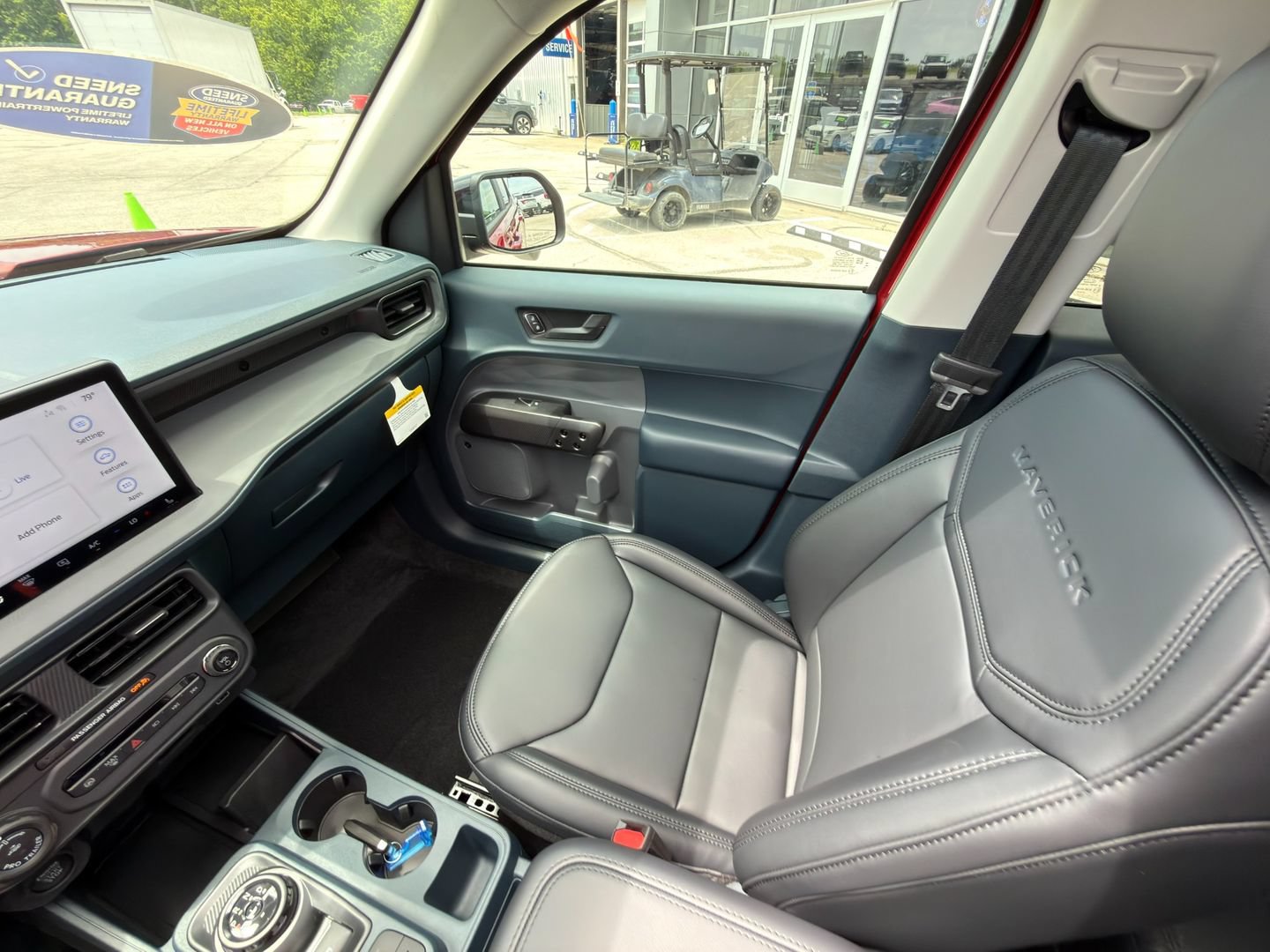 New 2026 Ford Maverick Lariat w/ Black Appearance Package AWD/4WD image 25