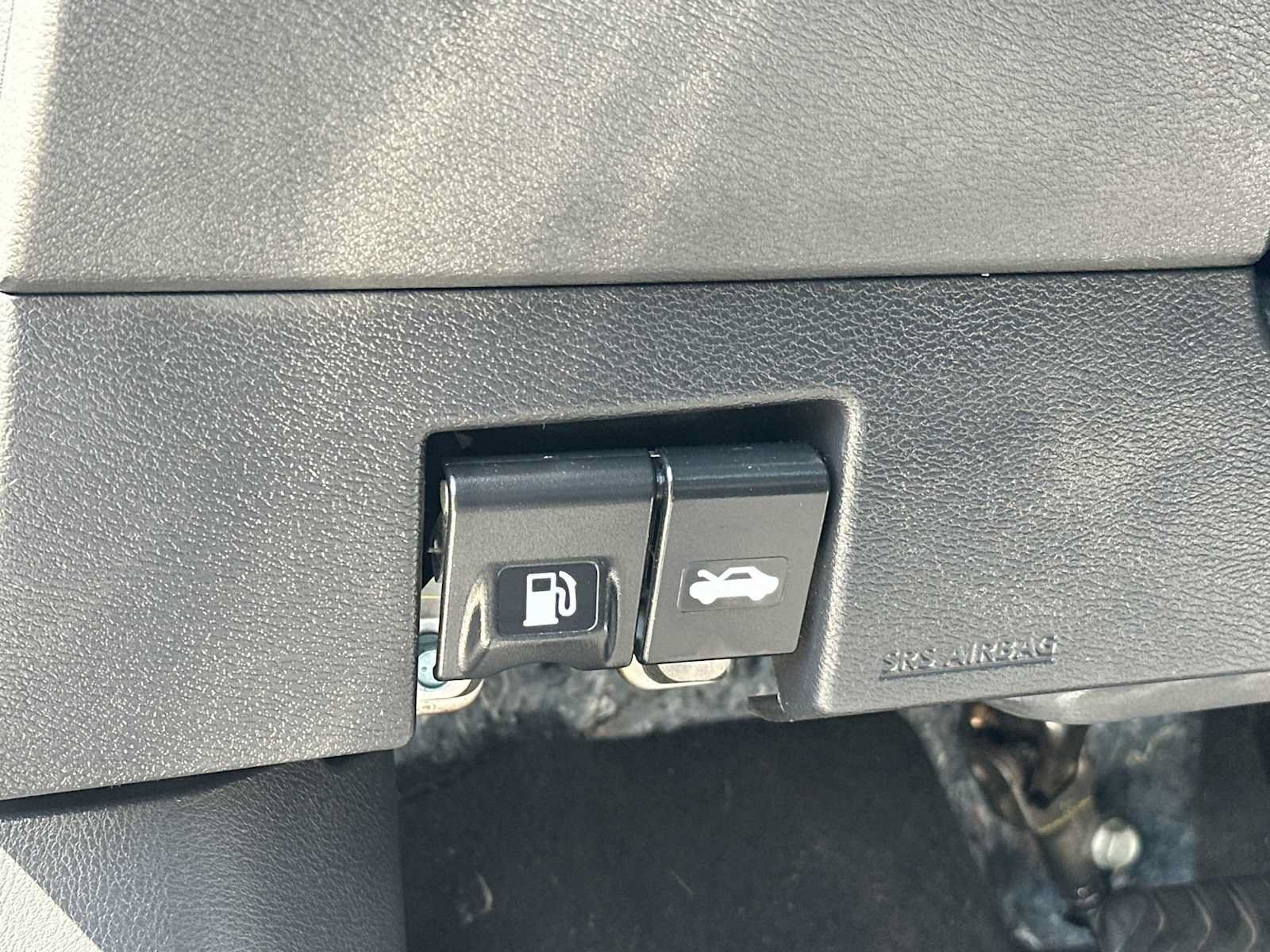 Used 2024 Nissan Versa SV FWD image 18