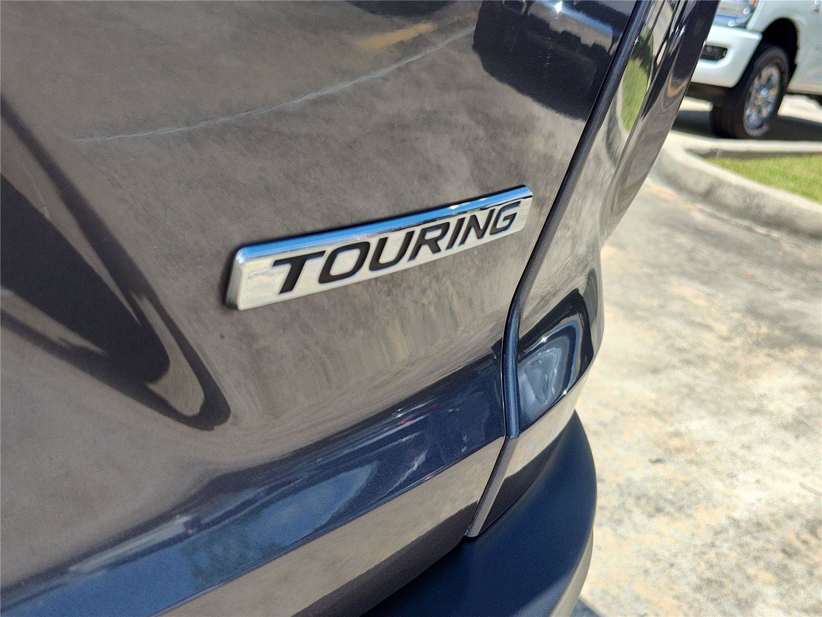 Used 2020 Honda CR-V Touring image 6