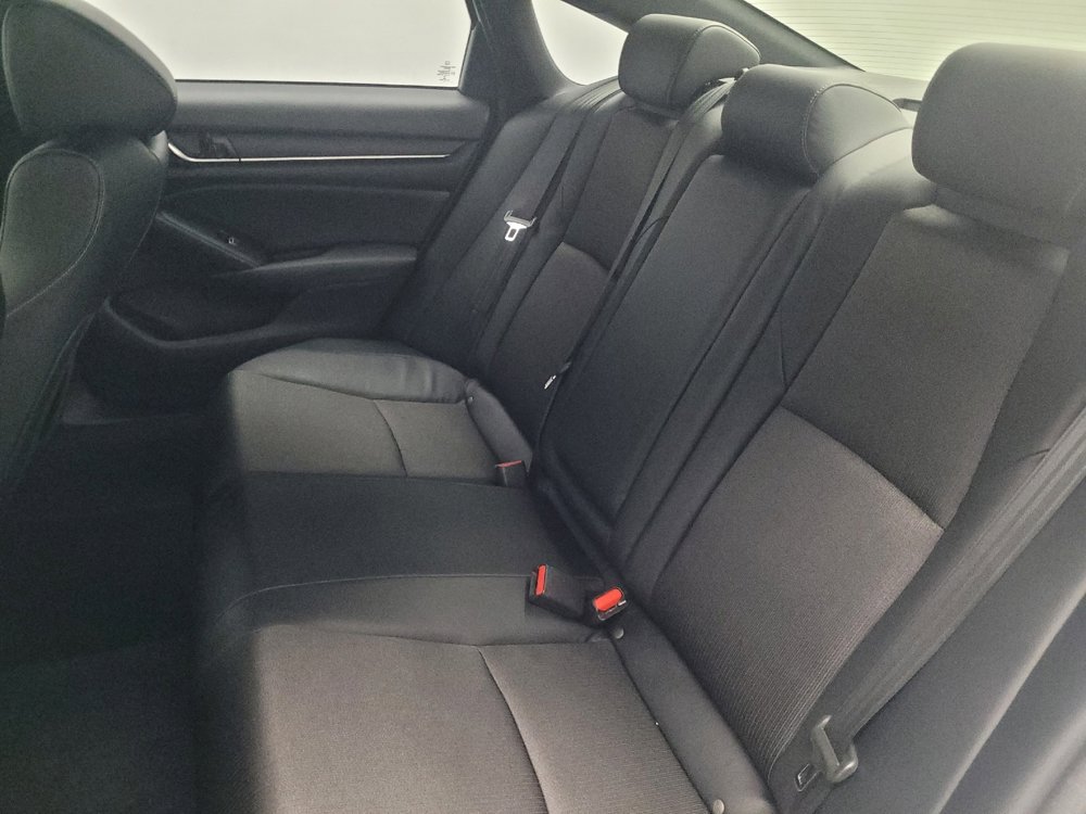 Used 2018 Honda Accord Sport image 18