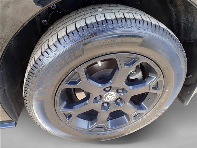 Used 2025 Toyota Sienna XLE Woodland Edition image 6