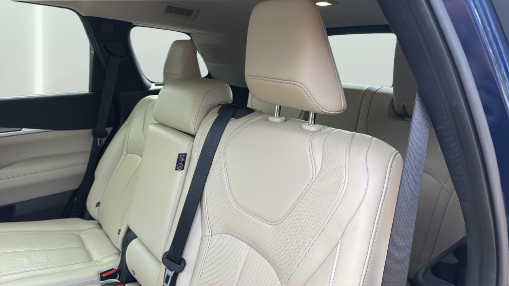 Used 2023 INFINITI QX60 Luxe w/ Cargo Package AWD/4WD image 26
