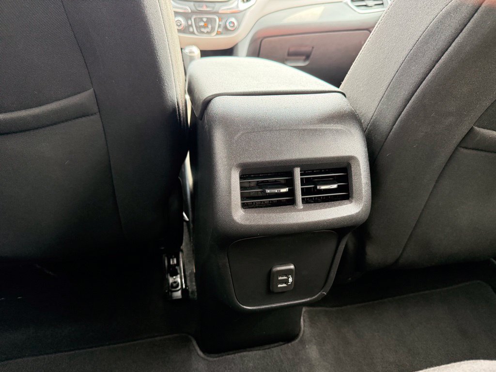 Used 2021 Chevrolet Equinox LT AWD/4WD image 25