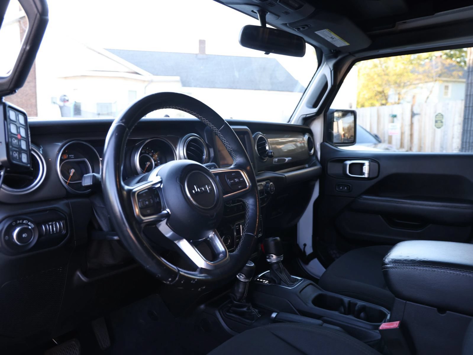 Used 2019 Jeep Wrangler Unlimited Sahara w/ Safety Group AWD/4WD image 14