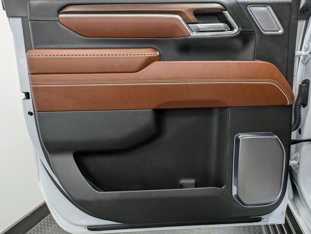 Used 2024 GMC Sierra 3500 Denali Ultimate image 21