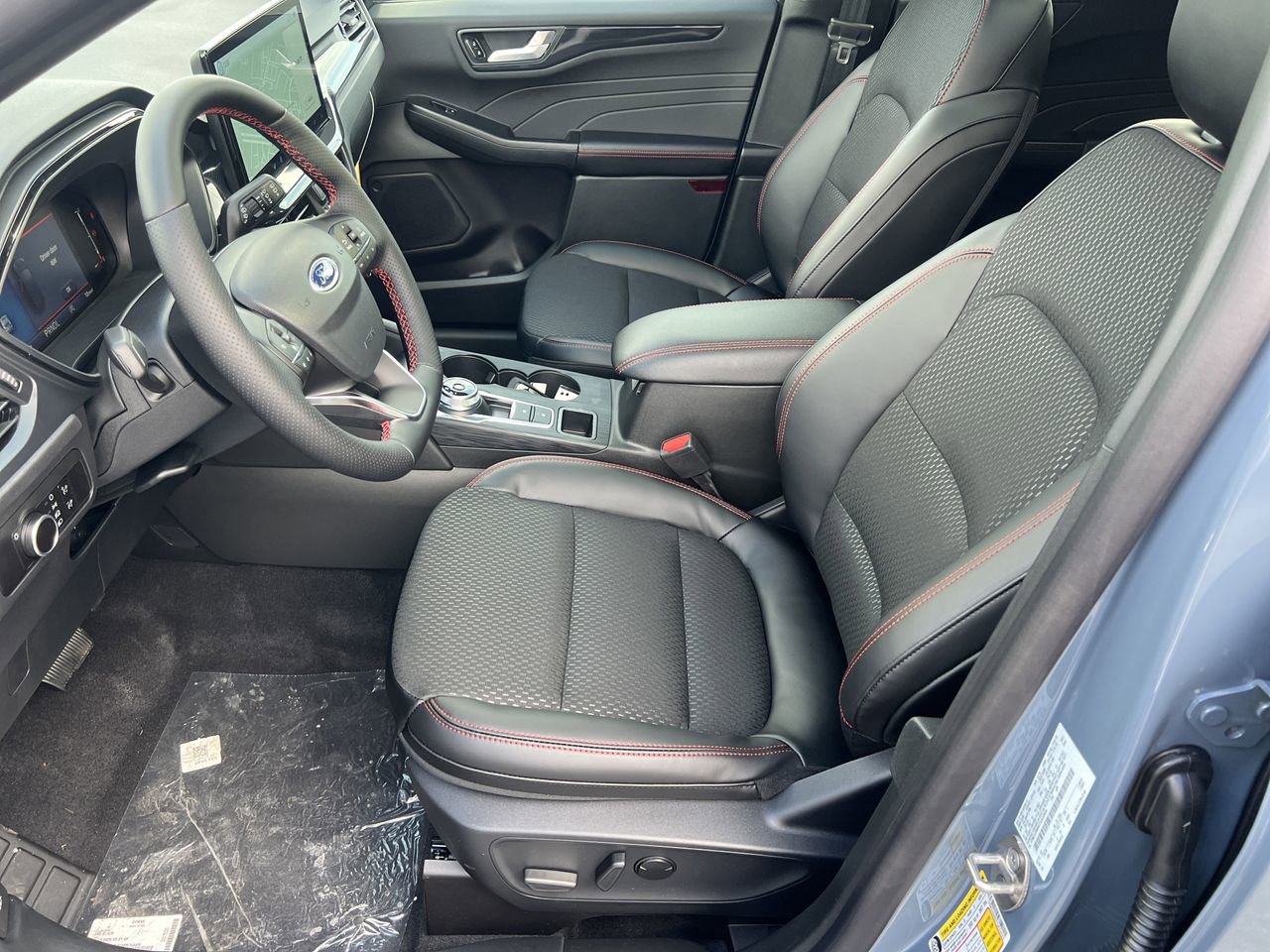 New 2026 Ford Escape ST-Line w/ Tech Pack #1 image 17