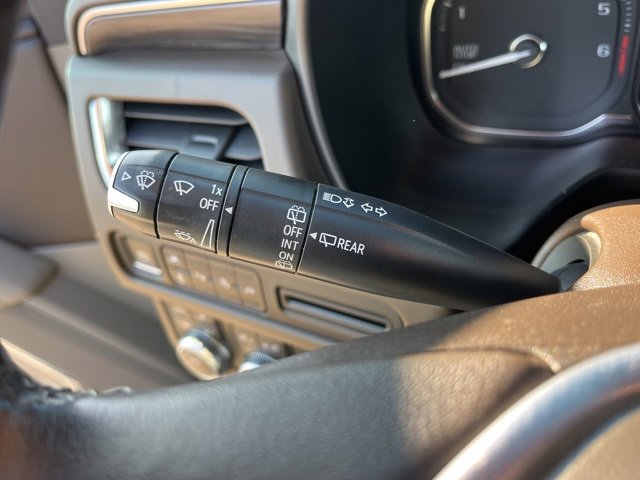 Used 2021 GMC Yukon SLT w/ SLT Premium Package image 25