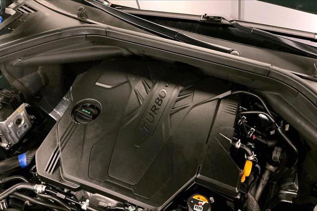 Used 2023 Genesis GV70 2.5T w/ Sport Prestige Package image 31