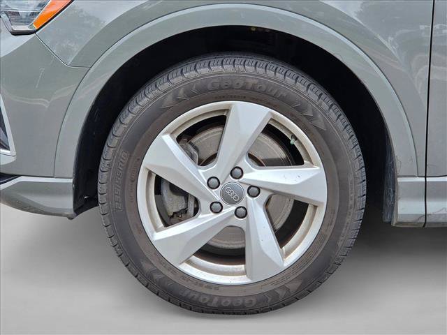 Used 2020 Audi Q3 2.0T Premium AWD/4WD image 9