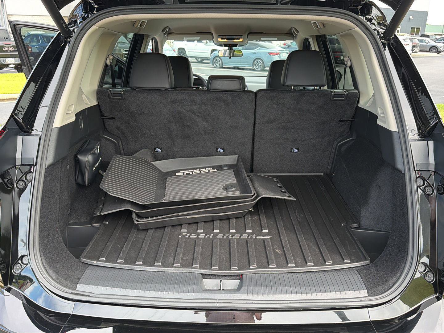 Used 2025 Nissan Rogue SV AWD/4WD image 33