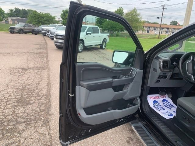 Used 2025 Ford F150 XLT w/ Equipment Group 301A Standard AWD/4WD image 12