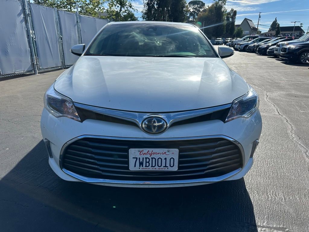 Used 2017 Toyota Avalon Limited image 5